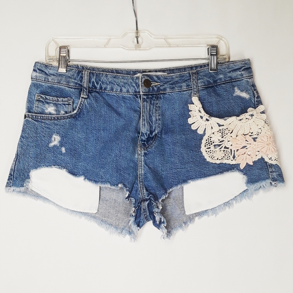 ZARA Trafaluc Denim Makers Crochet Floral Print Blue Jean Shorts 8
